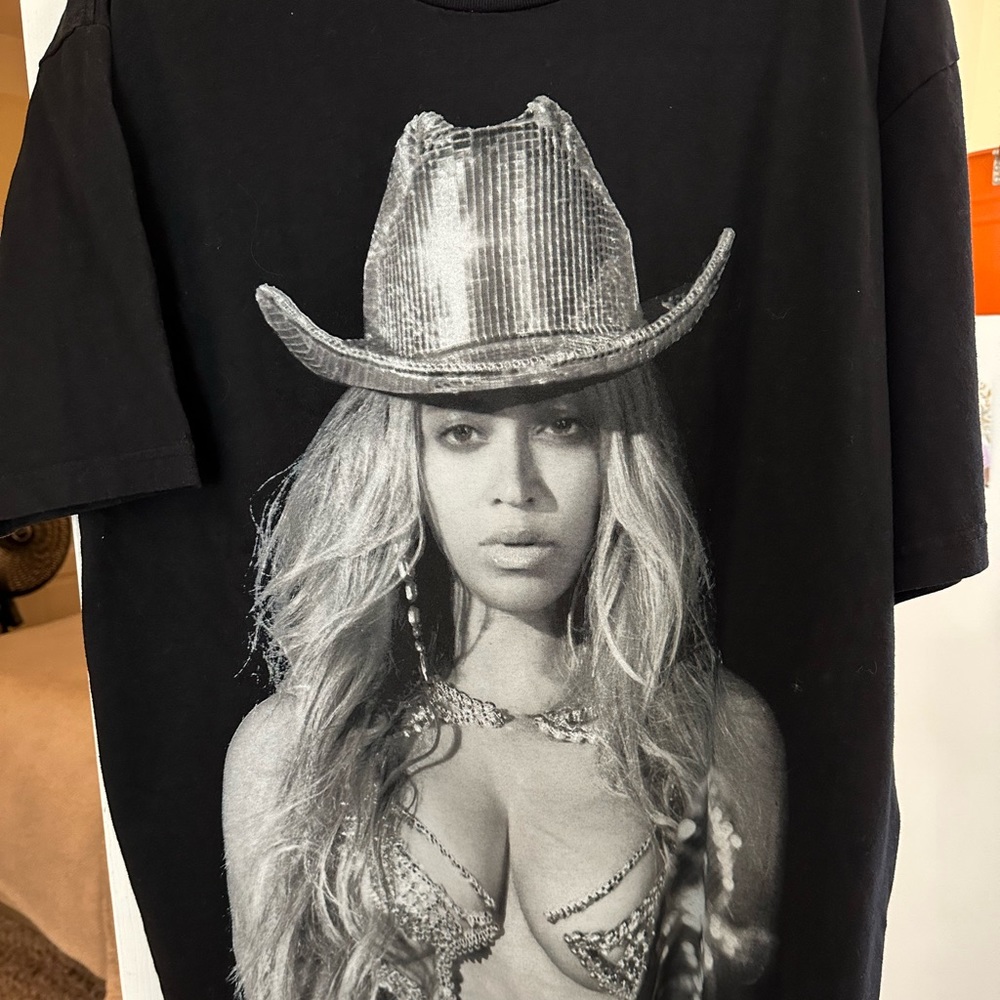 Beyoncé concert tee